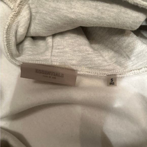 essentials sweater - Picture 5 of 5